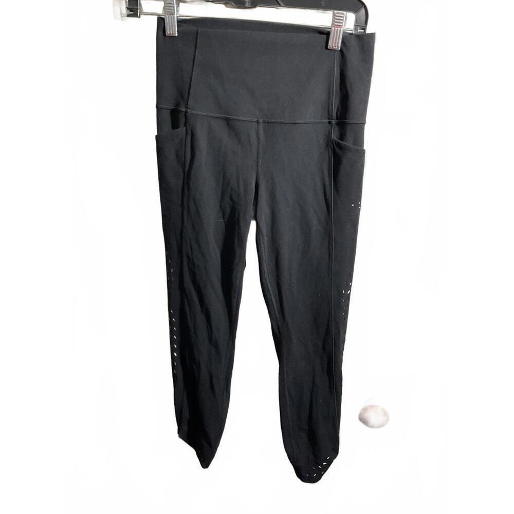 Athleta Salutation Stash pocket 2 Laser cut 7/8 Small